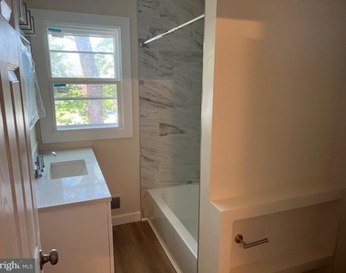 314 Franklin Street - Photo Thumbnail 9
