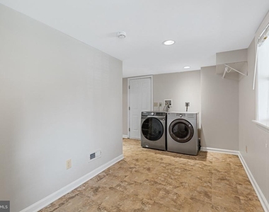 708 E Main Street - Photo Thumbnail 23