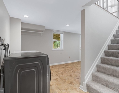 708 E Main Street - Photo Thumbnail 21