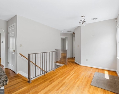 708 E Main Street - Photo Thumbnail 13