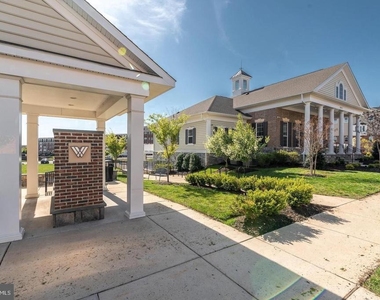 7155 Macon Street - Photo Thumbnail 38