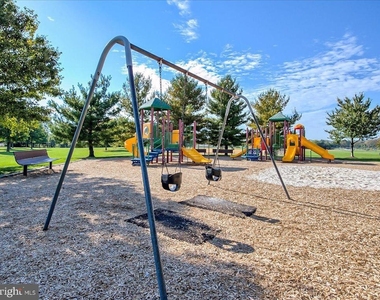 7155 Macon Street - Photo Thumbnail 59