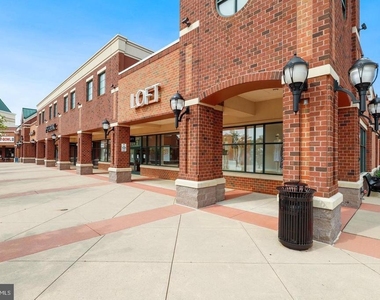 7155 Macon Street - Photo Thumbnail 31