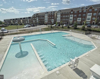 7155 Macon Street - Photo Thumbnail 45
