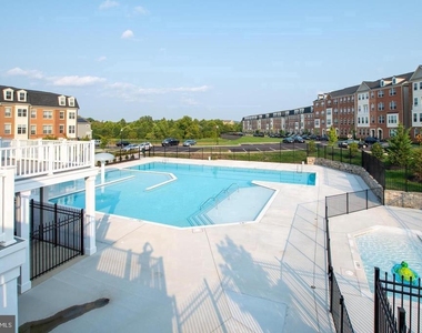 7155 Macon Street - Photo Thumbnail 44