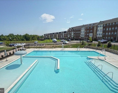 7155 Macon Street - Photo Thumbnail 43