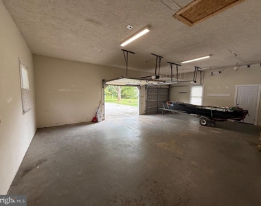 1707 Fairmount Road - Photo Thumbnail 5