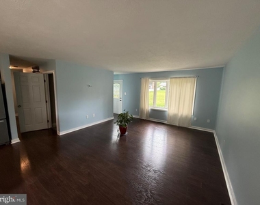 1707 Fairmount Road - Photo Thumbnail 8