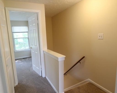 2086 Tanglewood Drive - Photo Thumbnail 11