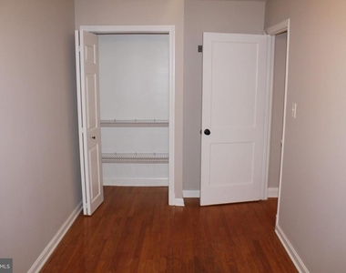 1807 Merritt Boulevard - Photo Thumbnail 5