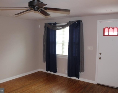1807 Merritt Boulevard - Photo Thumbnail 1
