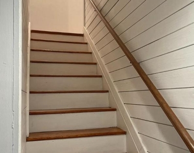 1807 Merritt Boulevard - Photo Thumbnail 14