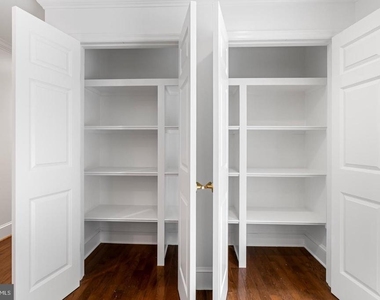 2318 Shaded Brook Drive - Photo Thumbnail 29
