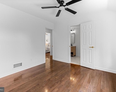 2318 Shaded Brook Drive - Photo Thumbnail 54