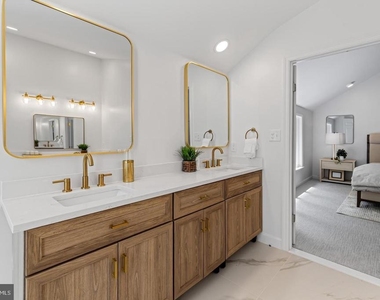 2318 Shaded Brook Drive - Photo Thumbnail 38