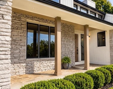 2318 Shaded Brook Drive - Photo Thumbnail 3