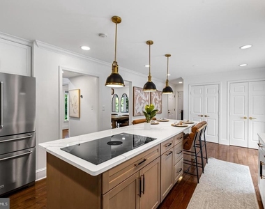 2318 Shaded Brook Drive - Photo Thumbnail 28