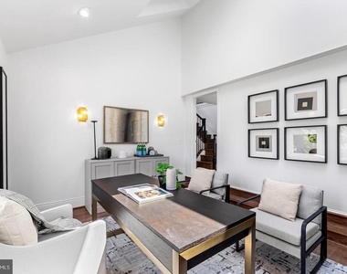 2318 Shaded Brook Drive - Photo Thumbnail 14