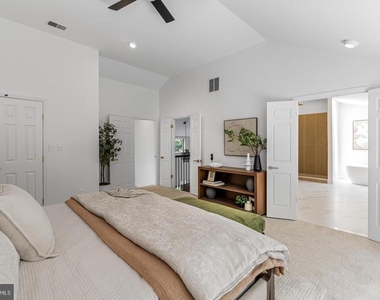 2318 Shaded Brook Drive - Photo Thumbnail 35