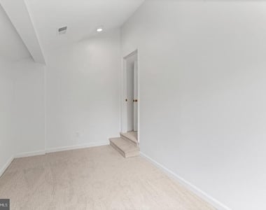 2318 Shaded Brook Drive - Photo Thumbnail 46