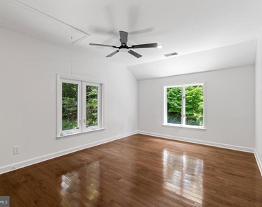 2318 Shaded Brook Drive - Photo Thumbnail 55