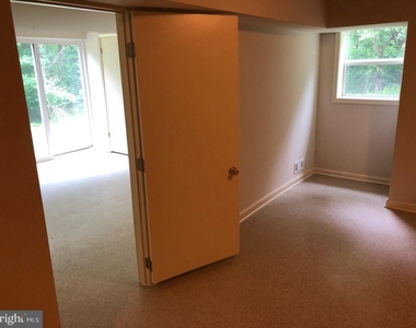 7313 Inwood Avenue - Photo Thumbnail 8