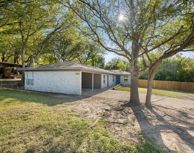 2303 Metcalfe Rd - Photo Thumbnail 2