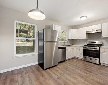 2303 Metcalfe Rd - Photo Thumbnail 9