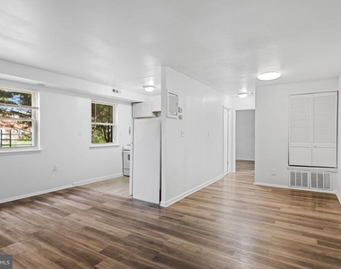 3921 Maine Avenue - Photo Thumbnail 4