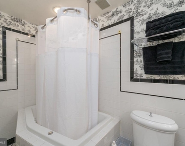 1005 Light Street - Photo Thumbnail 20