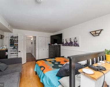 1005 Light Street - Photo Thumbnail 22