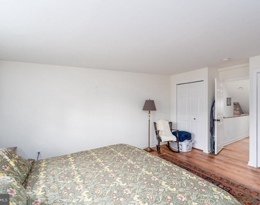 1005 Light Street - Photo Thumbnail 24