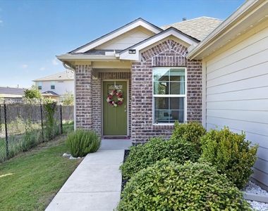 3520 Kotche St - Photo Thumbnail 4