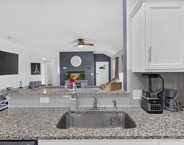3520 Kotche St - Photo Thumbnail 13
