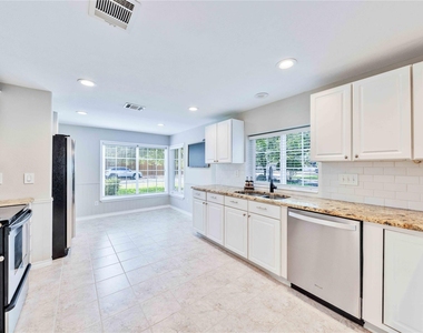 2608 Chowan Way - Photo Thumbnail 4