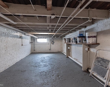416 E Cross Street - Photo Thumbnail 32