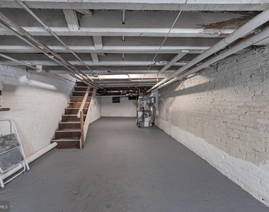 416 E Cross Street - Photo Thumbnail 31