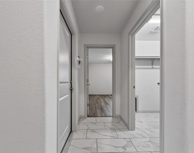 125 Caterpillar Ln - Photo Thumbnail 5