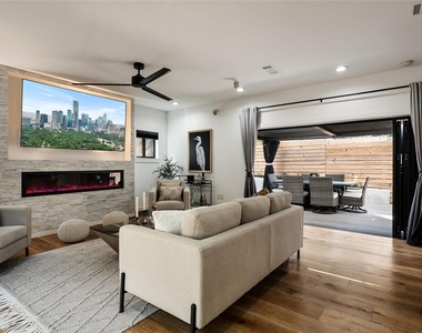 2214 Garden St - Photo Thumbnail 9