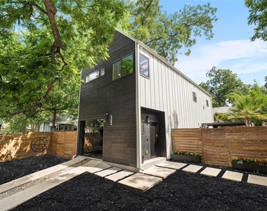 2214 Garden St - Photo Thumbnail 2