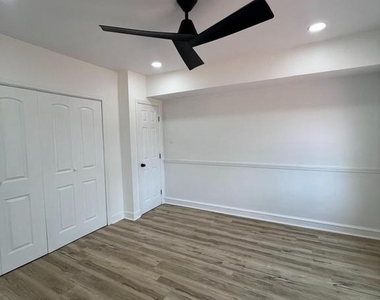 4321 Sheldon Avenue - Photo Thumbnail 6