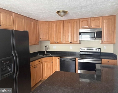 1450 Gesna Drive - Photo Thumbnail 6