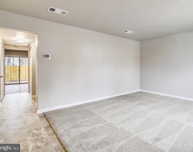 1705 Gunwood Place - Photo Thumbnail 3