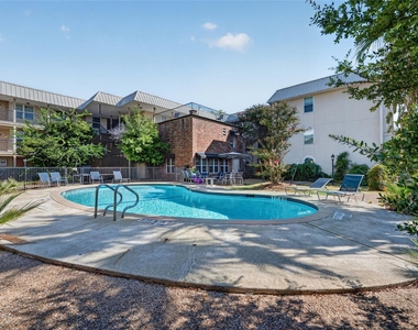 910 Duncan Ln - Photo Thumbnail 24