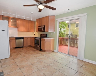 1467 Chatham Court - Photo Thumbnail 6