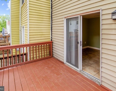 1467 Chatham Court - Photo Thumbnail 25