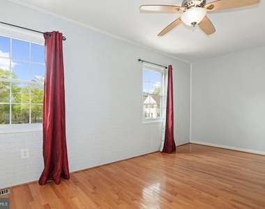 1467 Chatham Court - Photo Thumbnail 17