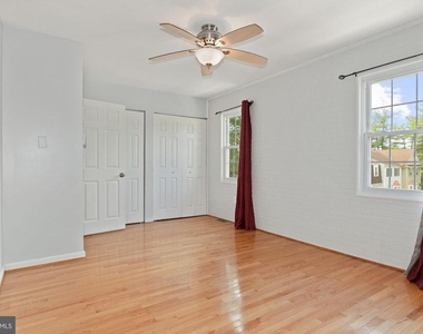 1467 Chatham Court - Photo Thumbnail 20