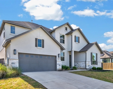 1330 Stone Manor Trail - Photo Thumbnail 2