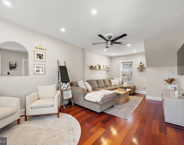 29 Sycamore Street - Photo Thumbnail 1